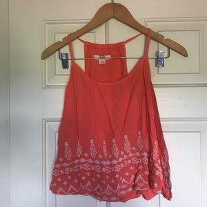 Crop top or short short